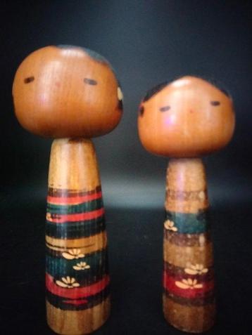Yamanaka Sanpei - Beeldje, Vintage kokeshi “lied van het beschikbaar voor biedingen
