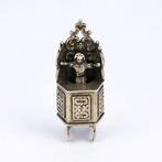 NO RESERVE - Kakstoel - Miniatuur figuur - .835 zilver