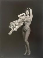 Raymond VOINQUEL (1912-1994) - Gina Lollobrigida Trapèse