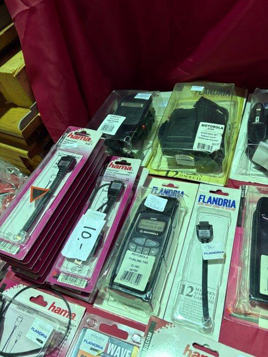 Flandria Grote Partij van 64 Nieuwe GSM Accessoires –, Games en Spelcomputers, Spelcomputers | Overige Accessoires