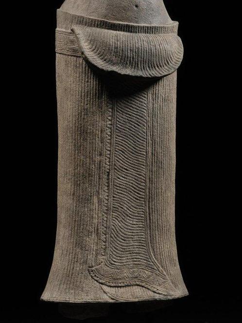Angkor Wat, Angkor-periode Grote zandstenen torso van een, Antiek en Kunst, Antiek | Overige Antiek