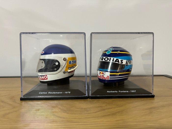Spark 1:5 - Model raceauto (2) - Argentine Helmets Drivers, Hobby en Vrije tijd, Modelauto's | 1:5 tot 1:12