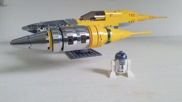 Lego - Star Wars - 75092 - Ruimteschip Naboo starfighter