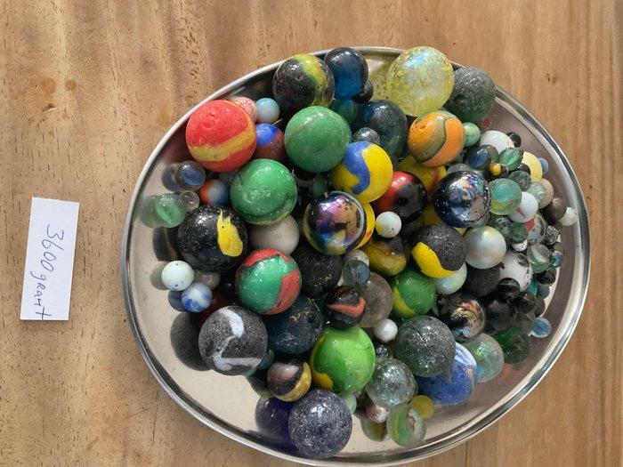 diverse - Knikkers Wereldmix 3,6 kg - 1970-1980 - diverse, Antiek en Kunst, Antiek | Speelgoed