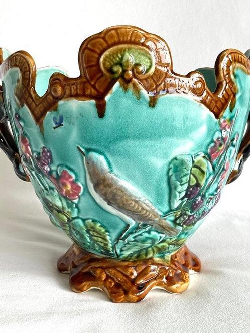 Faïencerie Onnaing France , Art Nouveau cache-pot /, Antiek en Kunst, Kunst | Designobjecten