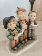 Goebel - Beeldje - Unter der Laterne / A Tuneful Trio - TMK7