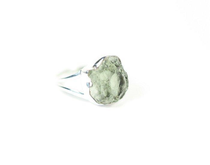 Ring Moldaviet / nieuw - 3.42 g - (1), Verzamelen, Mineralen en Fossielen