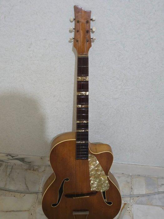 Ditta Rapisarda - - Archtopgitaar - Italië - 1940 (Zonder, Musique & Instruments, Instruments à corde | Guitares | Acoustiques