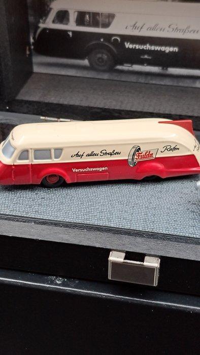 Schuco 1:87 - Bus miniature (2) - Maibach sportster - Bus, Antiek en Kunst, Antiek | Speelgoed