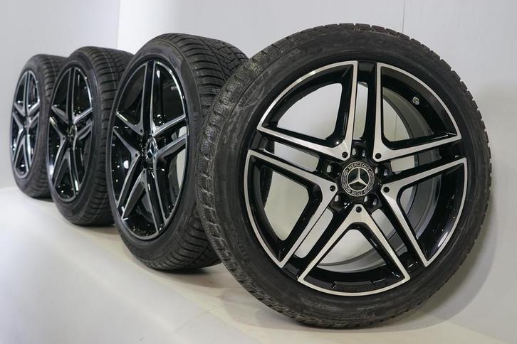 Mercedes A B CLA Klasse W176 W117 W246  18 inch velgen Pirel, Auto-onderdelen, Banden en Velgen, Ophalen of Verzenden