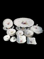 Meissen - Tafelservies (33) - Porselein, Antiek en Kunst