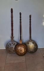 Decoratief ornament (3) - Frankrijk - Antieke bedpannen(