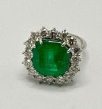 Bague - 18 carats Or blanc, Émeraude octogonale de 7,5