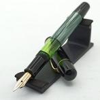 Pelikan - 100N Green Marbled - Vulpen, Verzamelen, Pennenverzamelingen, Nieuw