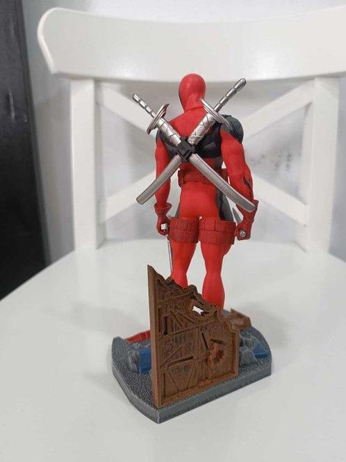 Deadpool - Special Edition Deadpool statue (mint condition), Verzamelen, Film en Tv