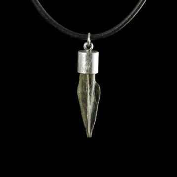 gréco-romaine Bronze Pendentif en forme de pointe de flèche