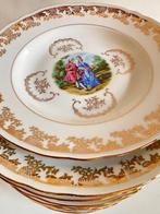 Limoges, BERRY - Assiette de service - Porcelaine, Haute, Antiek en Kunst