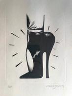 Allen Jones 1937) - Shoe, Antiek en Kunst