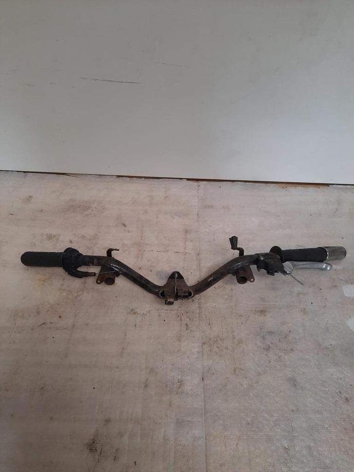 Piaggio Liberty oud model Wit /  stuur frame kaal, Fietsen en Brommers, Brommeronderdelen | Scooters, Frame, Overige merken, Ophalen of Verzenden