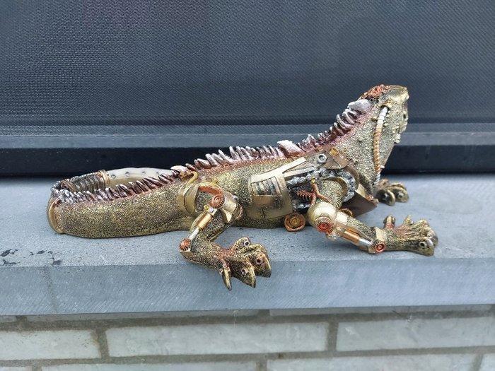 Beeld, sculpture steampunk Iguana - 13 cm - polyresin, Antiek en Kunst, Curiosa en Brocante