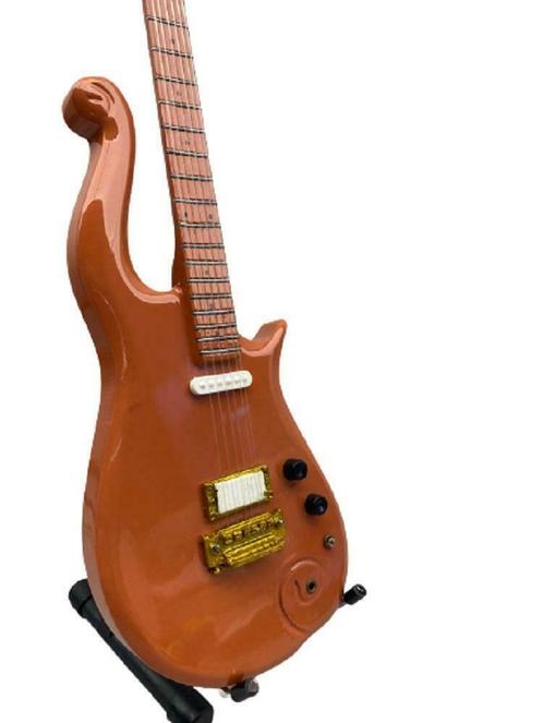 Miniatuur Cloud gitaar met gratis standaard, Collections, Musique, Artistes & Célébrités, Envoi