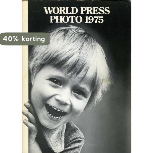 World Press Photo 1975 9789061221043, Boeken, Overige Boeken, Gelezen, Verzenden
