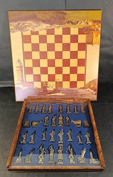 Schaakspel - Ajedrez Costumbrista Mar y Tierra con, Antiek en Kunst, Curiosa en Brocante