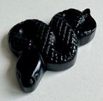 Figure - Serpent curieux sculpté à la main dans de