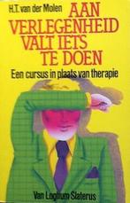 Aan verlegenheid valt iets te doen 9789060018712 Molen, Verzenden, Gelezen, Molen