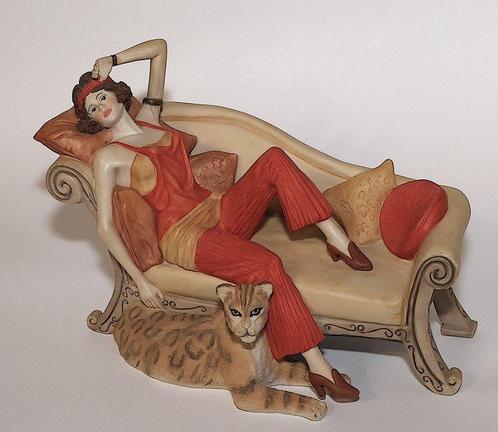 Coalport - Peter Holland - Statue, “Connie” - 18 cm -, Antiek en Kunst, Antiek | Glaswerk en Kristal