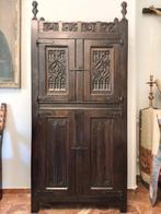 Kast - Gekleurd hout - Garderobekast of kast in gotische, Antiek en Kunst