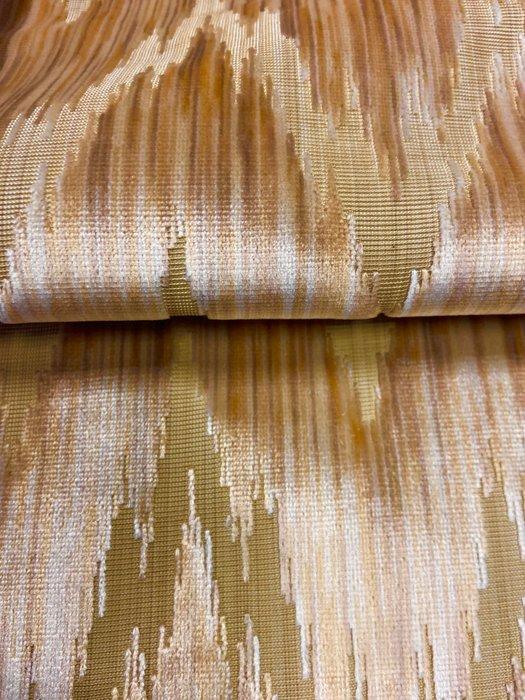 Jacquardweefsel met een velvetachtig ikat-motief. - Textiel, Antiek en Kunst, Antiek | Tapijten, Tafelkleden en Textiel