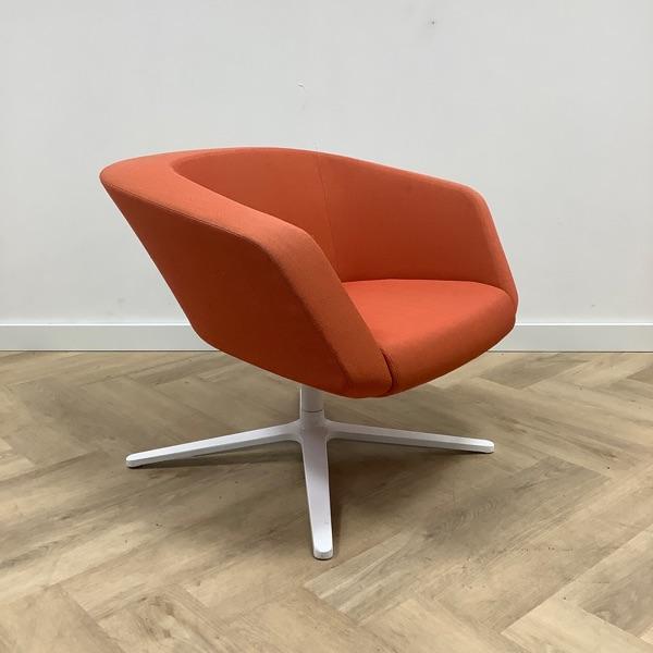Design fauteuil Dino, van Maxdesign, oranje - wit, Huis en Inrichting, Fauteuils, Gebruikt