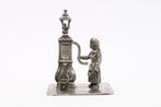 J. Niekerk, Schoonhoven - Personnage miniature - Woman at, Antiek en Kunst