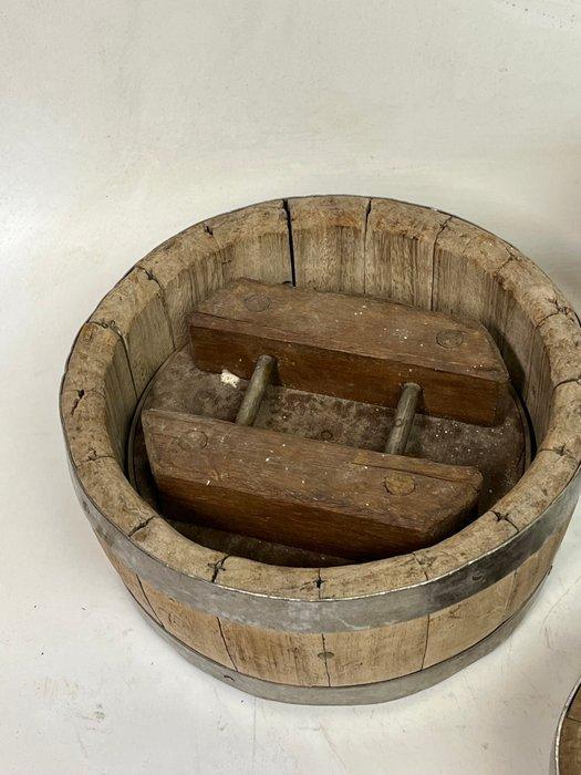 Werkgereedschap (3) - 3 oude kaasmallen gouda, Antiek en Kunst, Curiosa en Brocante