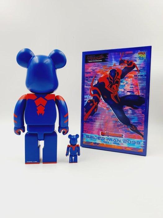 Medicom Toy - Be@rbrick 400% + 100% Spiderman 2099 Bearbrick, Antiek en Kunst, Kunst | Designobjecten