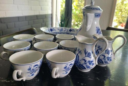 Service à café pour 8 personnes (13) - Zwiebelmunster -, Antiek en Kunst, Antiek | Meubels | Tafels