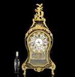 Boulle klok - Antiek Hout, geëtst brons en schildpadenschelp