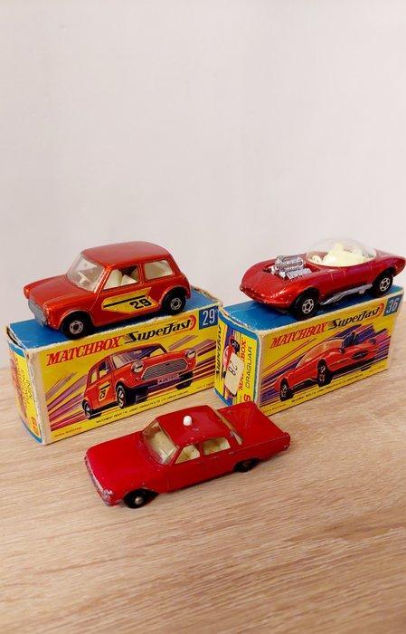 Matchbox 1:43 - Modelauto (3) - 3x Matchbox model 2x, Hobby en Vrije tijd, Modelauto's | 1:5 tot 1:12