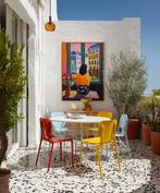 E. García - JOVEN MIRANDO LA CIUDAD XL (NO RESERVE)