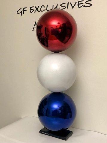 GF Exclusives - 62cm Balls of Freedom Artwork By: GF beschikbaar voor biedingen