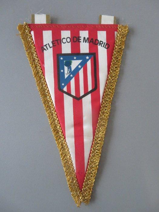 collection 22 vintage football pennants wimpels Spain and, Verzamelen, Overige Verzamelen
