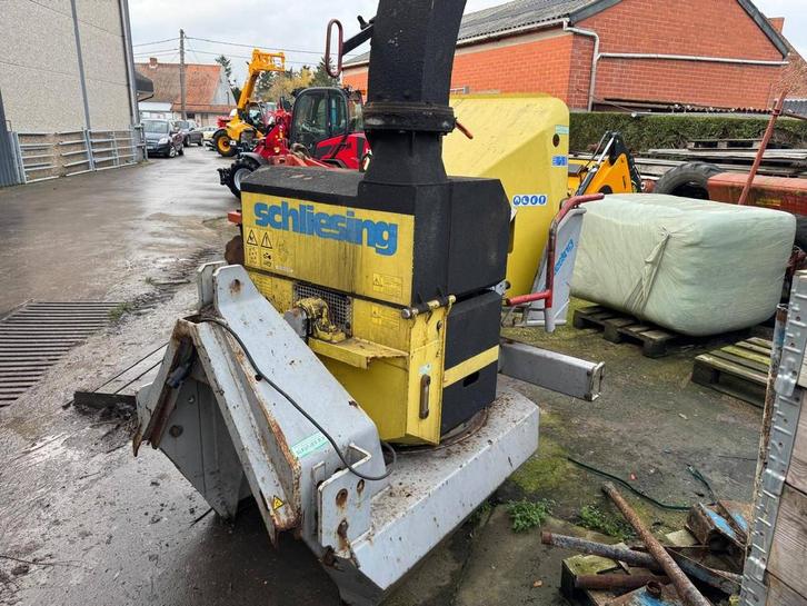 Veiling: Hakselaar Schliesing 330 ZXF 2003, Autos : Pièces & Accessoires, Batteries & Accessoires, Enlèvement