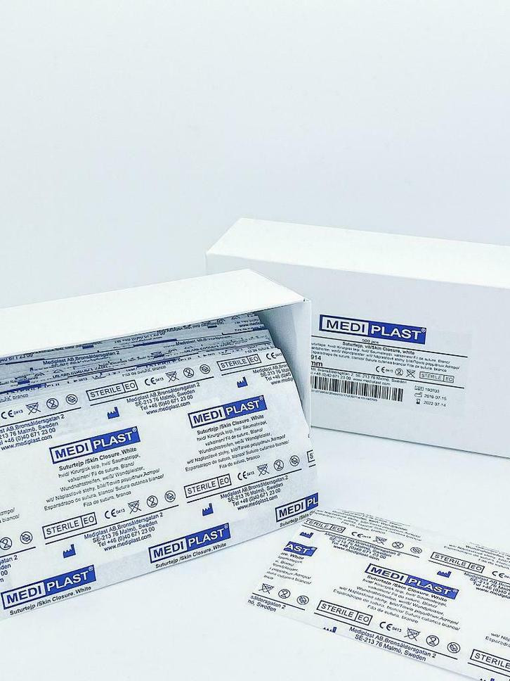 Mediplast Hechtstrips 6mm x 100mm - Steriele verpakking 10st, Diversen, Verpleegmiddelen, Nieuw, Ophalen of Verzenden