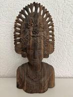 Set traditional hand-carved Balinese dancer busts in, Antiquités & Art