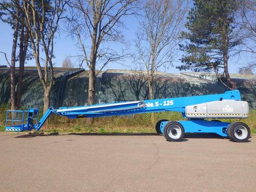 Veiling: Telescoophoogwerker Genie S-125 Diesel 40.10m 2013, Zakelijke goederen, Machines en Bouw | Liften, Steigers en Ladders
