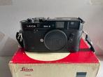 Leica M-4 + M4-2 Winder + Elmarit f2.8 135mm + Googles +