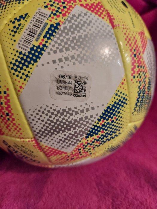 Adidas UEFA Euro 2020, Adidas Sala Conext 19 en Adidas, Verzamelen, Overige Verzamelen