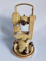 Wild Heerbrugg - Théodolite topographique - Métal, Laiton -