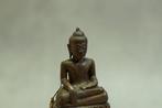 Houten beeldje uit Thailand dat Boeddha uitbeeldt - Thailand